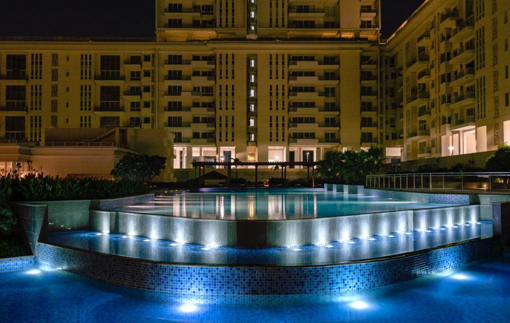 Experion-Windchants-Pool-Night-View